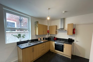 4 bed house, Cawdor Road, Fallowfield, Manchester, M146LR - Image 2
