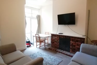 5 bed house, Furness Road, Fallowfield, Manchester, M146LY - Image 2