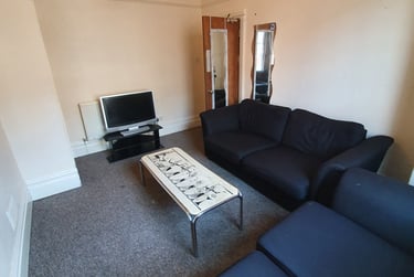 7 bed house, Furness Road, Fallowfield, Manchester, M146LY - Image 4