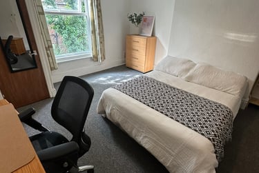 8 bed house, Amherst Road, Fallowfield, Manchester, M146UQ - Image 1
