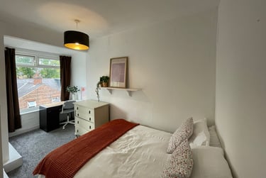 7 bed house, Furness Road, Fallowfield, Manchester, M146LY - Image 1