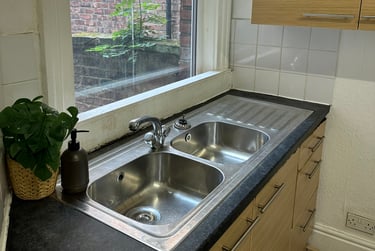 8 bed house, Amherst Road, Fallowfield, Manchester, M146UQ - Image 3