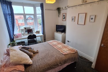 7 bed house, Mauldeth Road, Fallowfield, Manchester, M204ND - Image 1