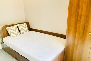 5 bed house, St. Anns Mount, Burley, Leeds, LS42PH - Image 7