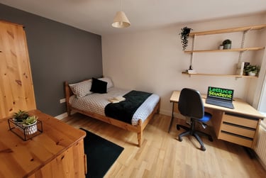 6 bed house, St. Georges Road, Ball hill, Coventry, CV12DJ - Image 2