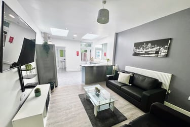 5 bed house, Northfield Road, Hillfields, Coventry, CV12BQ - Image 2