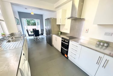 6 bed house, St. Georges Road, Ball hill, Coventry, CV12DJ - Image 1