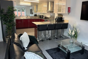 4 bed house, Willowbank Mews, Hillfields, Coventry, CV12BN - Image 2