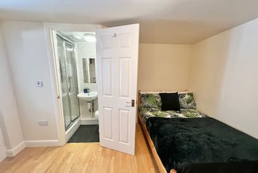 1 bed studio, Lower Ford Street, Hillfields, Coventry, CV15PS - Image 2