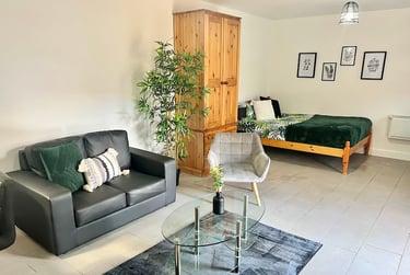1 bed studio, Lower Ford Street, Hillfields, Coventry, CV15PS - Image 2