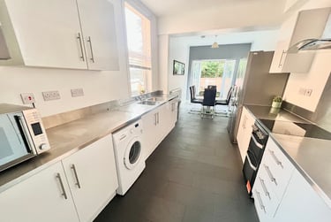 6 bed house, St. Georges Road, Ball hill, Coventry, CV12DJ - Image 3
