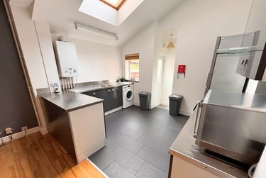 5 bed house, Irving Road, Hillfields, Coventry, CV12AX - Image 3