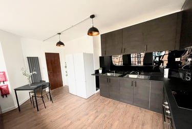 14 bed house, Stockley Street, Abington, Northampton, NN15EY - Image 4