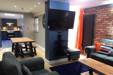 6 bed house, Moseley Road, Fallowfield, Manchester, M146PB - Image 1