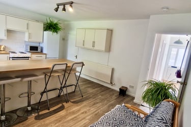 4 bed house, Hanover St, St pauls, Cheltenham, GL504HQ - Image 2