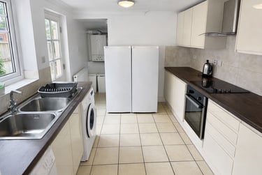 6 bed house, Sandon road, Near kingsway campus, Chester, CH22EP - Image 6