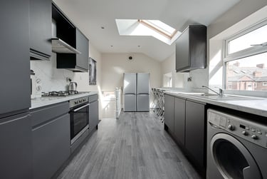 6 bed flat, Lavender Gardens, Jesmond, Newcastle, NE23DD - Image 2