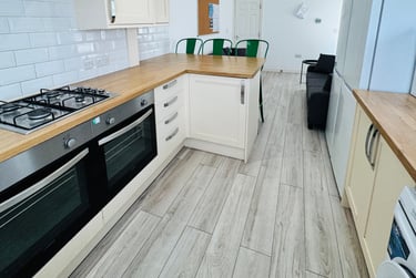 8 bed house, Margate Road, University of Portsmouth, Portsmouth, PO51EZ - Image 1