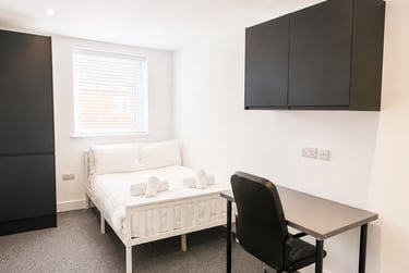 6 bed house, Percy Road, Southsea, Portsmouth, PO40BJ - Image 2