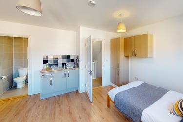 1 bed studio, Fraser Road, University of Portsmouth, Portsmouth, PO51EE - Image 6
