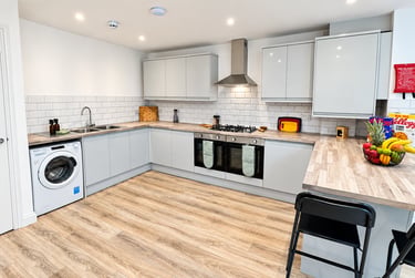 6 bed house, Belmont Street, University of Portsmouth, Portsmouth, PO51ND - Image 1