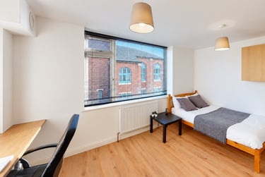 1 bed studio, Fraser Road, University of Portsmouth, Portsmouth, PO51EE - Image 3