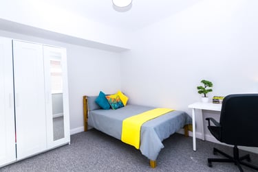 6 bed house, Harold Road, Southsea, Portsmouth, PO40LR - Image 2