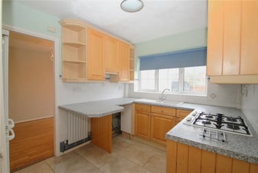 4 bed house, Otters Brook, City Centre, Buckingham, MK187EB - Image 2