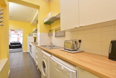 8 bed house, Pennsylvania Road, St james, Exeter, EX46DB - Image 3