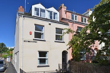 6 bed house, York Terrace, St james, Exeter, EX46QP - Image 1
