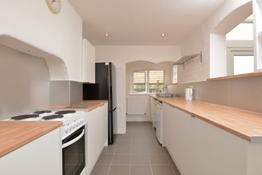 6 bed house, Well Street, St Sidwells, Exeter, EX46QR - Image 4