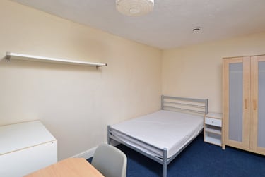 6 bed house, Culverland Road, Mount Pleasant, Exeter, EX46JJ - Image 6