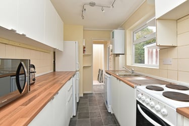 6 bed house, Culverland Road, Mount Pleasant, Exeter, EX46JJ - Image 11