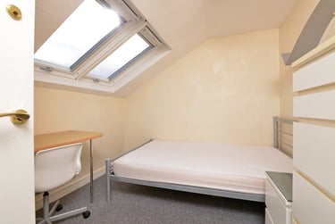 5 bed house, Trafalgar Place, St Sidwells, Exeter, EX46QG - Image 7