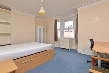 6 bed house, Priory rd, Mount pleasant, Exeter, EX47AW - Image 5