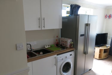 6 bed house, Tavy Road, City Centre, Worthing, BN133PG - Image 4