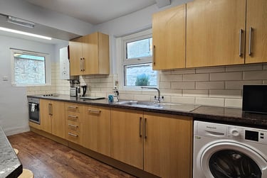 7 bed house, South Road, City Centre, Lancaster, LA14XJ - Image 3