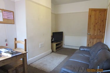 4 bed house, Peel st, Ashbourne rd area, Derby, DE223GG - Image 1