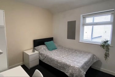5 bed house, Edge Lane, Fairfield, Liverpool, L79LB - Image 4