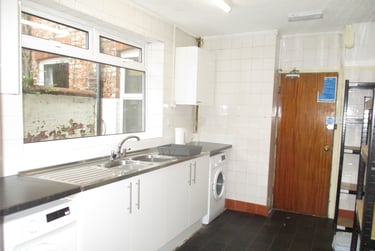10 bed house, Haxby Road, Clifton, York, YO318JL - Image 2