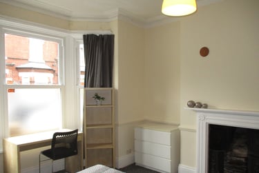 6 bed house, Markham Crescent, The Groves, York, YO318NS - Image 4