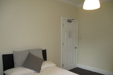 6 bed house, Markham Crescent, The Groves, York, YO318NS - Image 6