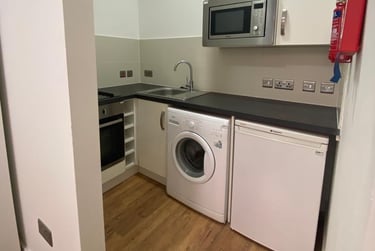 1 bed studio, Albion Street, Highfields, Leicester, LE16GB - Image 3