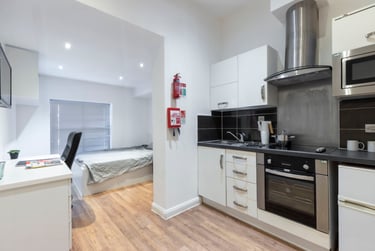 1 bed studio, De Montfort Street, Highfields, Leicester, LE17GN - Image 7