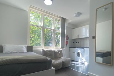 1 bed studio, West Walk, Highfields, Leicester, LE17NG - Image 6