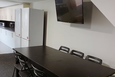 6 bed house, Hall Lane, Low Hill, Liverpool, L78TE - Image 3