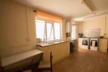 7 bed house, Gwydr Crescent, Uplands, Swansea, SA20AB - Image 3