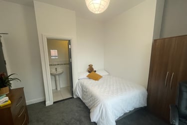 6 bed house, Trafalgar Place, Brynmill, Swansea, SA20BU - Image 9