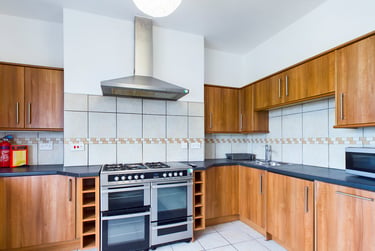 6 bed house, Trafalgar Place, Brynmill, Swansea, SA20BU - Image 8