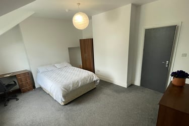 5 bed house, Bryn Y Mor Crescent, Brynmill, Swansea, SA14QH - Image 9